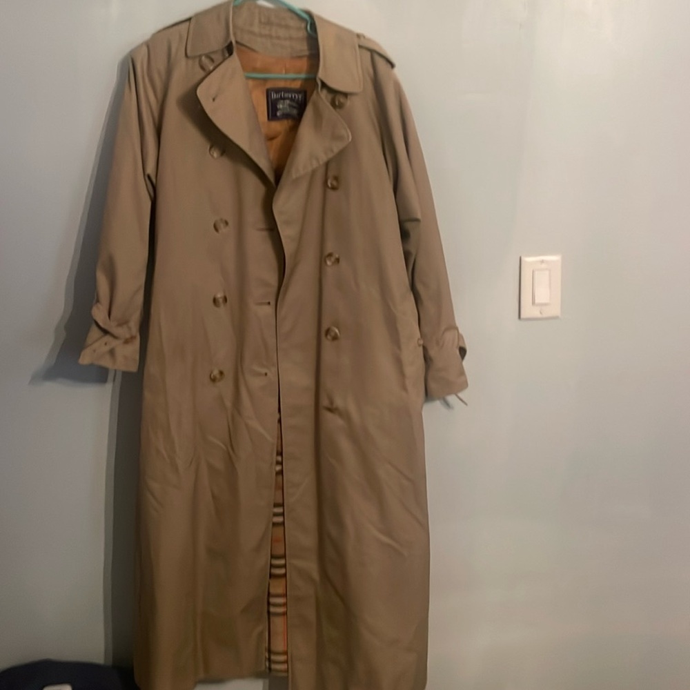 Burberry Trench coat